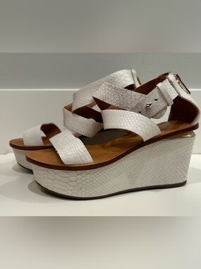 CARRANO Brazil Off-White Pebbled Leather Platform Wedge Sandals, Size 6 US